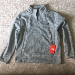 Men’s Northface 1/4 zip with zipper pockets